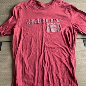 Large Oakley tee shirt